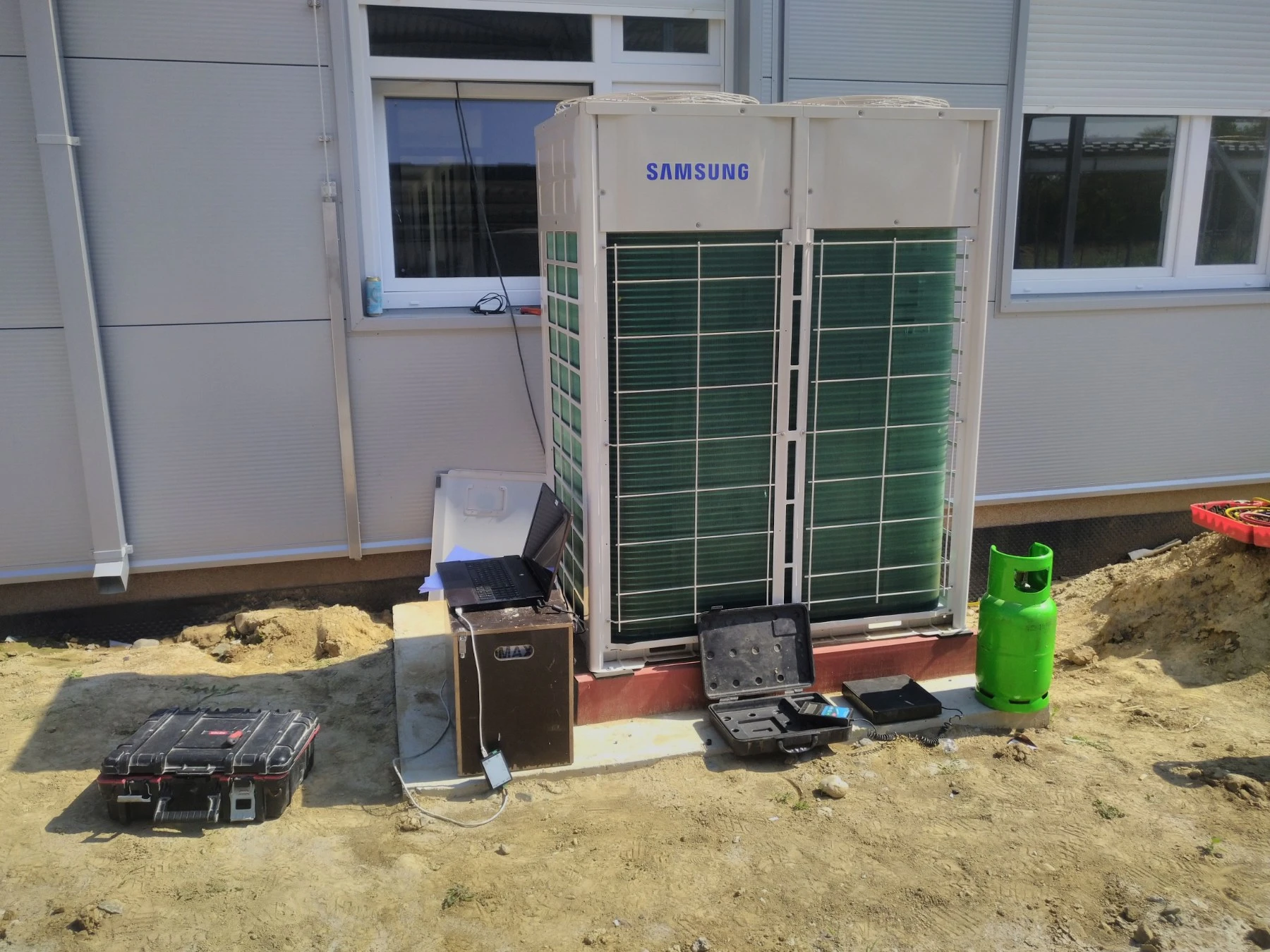 viber_slika_2025-10-13_21-50-18-498